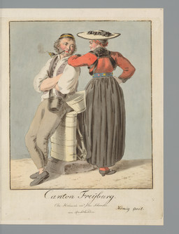 Figura intera maschile e femminile nel costume tradizionale del Cantone di Friburgo, l’uomo seduto su una brenta per il latte e la donna girata di spalle