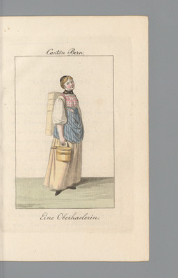 Contadina a figura intera in costume tradizionale della regione di Meiringen, con in spalla una brenta per il latte, sullo sfondo un paesaggio con cascate